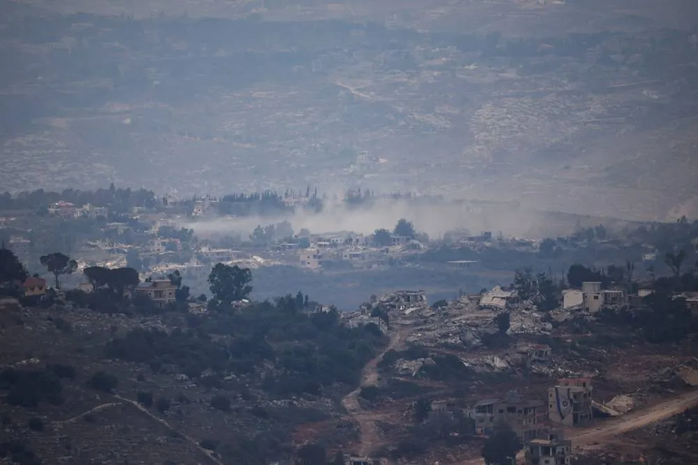 Israel Army Says Troops Capture Hezbollah Fighter, Strike Kills 2 in Lebanon