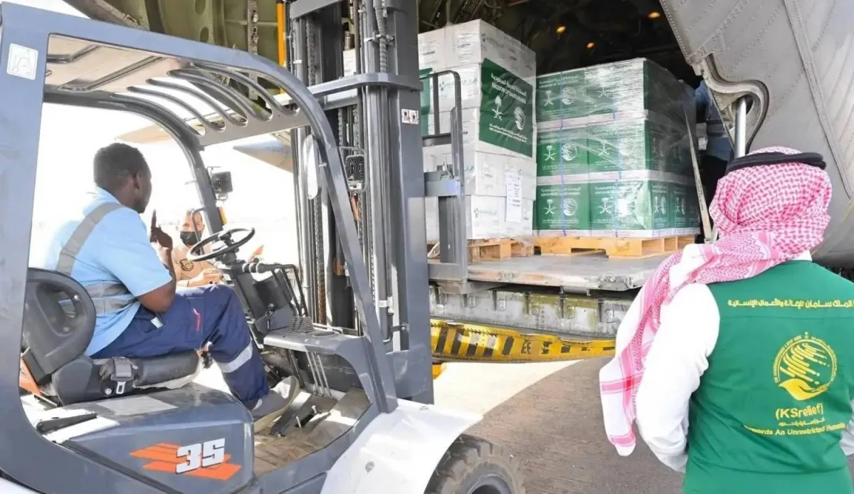 Saudi Plane Carrying Relief Aid Arrives in Sudan