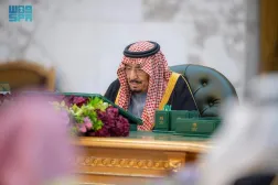 Custodian of the Two Holy Mosques King Salman bin Abdulaziz Al Saud chairs the cabinet meeting in Riyadh. (SPA)
