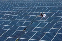 Perovskit, ultra verimli güneş panelleri aracılığıyla yenilenebilir enerjiye geçişi hızlandırma potansiyeli taşıyor (Reuters)
