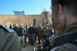 İsrail Başbakanı Binyamin Netanyahu, geçtiğimiz ay üst düzey savunma, dışişleri ve güvenlik yetkilileri eşliğinde Suriye sınırındaki tampon bölgeyi gezdi. (Hükümet Basın Ofisi)