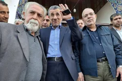 صورة نشرها موقع أحمدي نجاد من حضوره في مسجد بمدينة رامسر شمال البلاد يوم 22 نوفمبر الماضي