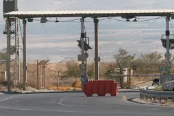 Allenby Bridge Crossing between West Bank and Jordan is closed, in the Israeli-occupied West Bank, September 24, 2025. REUTERS/Ammar Awad/File Photo 