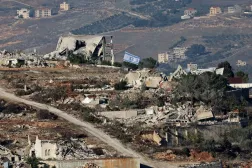 İsrail'in el-Matala yerleşim biriminden görülen Lübnan'ın güneyindeki el-Adaissa beldesi (EPA)