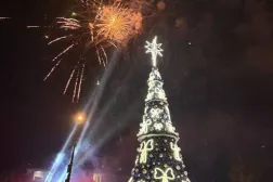 إنارة شجرة السقيلبية في ريف حماة الغربي (صفحة أسرة التعليم الديني)