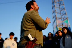 İsrailli yerleşimciler dün güney İsrail'deki Sderot'ta düzenlenen bir etkinlikte Gazze'nin yeniden işgal edilmesi çağrısında bulundu (Reuters).