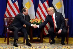 الرئيس الأميركي دونالد ترمب ونظيره المصري على هامش اجتماع الدورة 73 للجمعية العامة للأمم المتحدة (أرشيفية - الرئاسة المصرية)