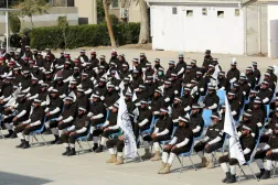 أفراد من الشرطة الأفغانية في احتفال تخرّج بجلال آباد يوم 11 ديسمبر الحالي (إ.ب.أ)