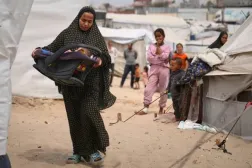 في غزة أصبح الحمل والولادة بالنسبة لمعظم النساء يسببان التوتر والخوف (أ.ب)