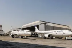 طائرتان تابعتان للخطوط الجوية الإيرانية في مطار الخميني الدولي جنوب طهران (أرشيفية - ميزان) 