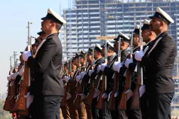 Iraklılar 6 Ocak 2026'da Bağdat'ta "Irak Ordusu Günü"nü kutladı (Reuters)