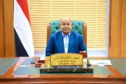 عضو مجلس القيادة الرئاسي اليمني محافظ حضرموت سالم الخنبشي (الشرق الأوسط)