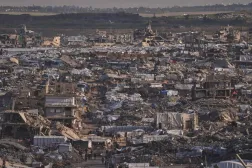 İsrail ordusunun Gazze Şeridi'ne düzenlediği saldırılarda yaşamını yitirenlerin sayısı 71 bini aştı (AP)