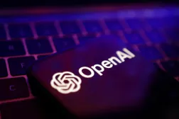 OpenAI CEO'su Sam Altman, şirketin ilk cihazının son derece sade bir tasarıma sahip olacağını söylüyor (Reuters)