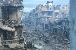 İsrail’in Gazze Şeridi’ne yönelik askeri operasyonu sırasında, kuzeydeki Beyt Lahiya’da ağır hasar gören Filistinlilere ait evler (18 Aralık 2024 – Reuters)