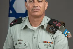 غسان عليان قائد سابق في الجيش الإسرائيلي ومنسق الحكومة في الضفة الغربيّة وقطاع غزّة (ويكيبيديا)