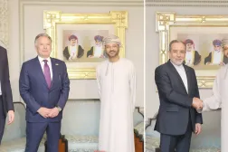 Umman Dışişleri Bakanı el-Busaidi dün Maskat'ta görüşmelerin başlamasından önce İranlı mevkidaşı Arakçi'yi (sağda) ve ardından ABD elçisi Wittkoff ve Kushner'i kabul etti, (EPA)