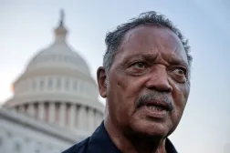 زعيم الحقوق المدنية الأميركي جيسي جاكسون (رويترز)