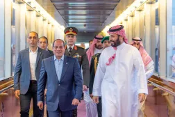 الأمير محمد بن سلمان لدى استقباله الرئيس عبد الفتاح السيسي في جدة (واس)