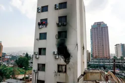 İsrail'in Beyrut'taki Burc Hammud bölgesini hedef alan hava saldırısının ardından yaşananlar (Reuters)