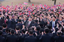 Kuzey Kore yasama organı, Kim Jong-un'u ülkenin en üst düzey politika belirleme ve yönetim organının başına yeniden atadı (DPA)