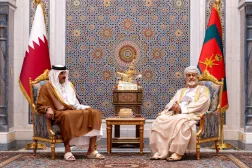 السلطان هيثم بن طارق  والشيخ تميم بن حمد آل ثاني أمير قطر (العمانية)