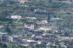 Güney Lübnan’a yönelik İsrail saldırılarında ağır hasar gören bölgenin genel görünümü (DPA)