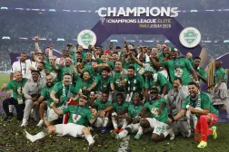 Soccer Football - Asian Champions League - Final - Al Ahli v Machida Zelvia - King Abdullah Sports City Stadium, Jeddah, Saudi Arabia - April 25, 2026 Al Ahli players celebrate after winning the Asian Champions League REUTERS/Ibraheem Abu Mustafa