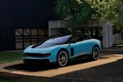 Ferrari Luce, markanın geleneksel çizgisinden uzaklaşıldığı gerekçesiyle tepki çekmişti (Reuters)