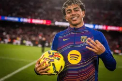 لامين يامال لاعب فريق برشلونة ونجم المنتخب الإسباني (نادي برشلونة)