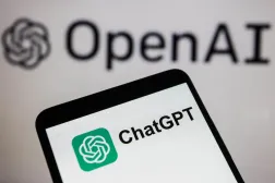 ChatGPT uygulamasının logosu bir akıllı telefon ekranında görülüyor (AFP)