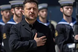 Ukraine's President Volodymyr Zelensky (L) takes part in a welcoming ceremony, during his visit to HM Naval Base in Portsmouth on the south coast of England on July 27, 2026. (AFP)