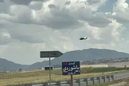 Erbil'deki Harir Hava Üssü yakınlarında uçan bir helikopter (Arşiv - Rudaw)