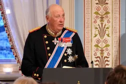 Norveç Kralı V. Harald (AFP)