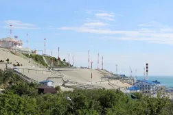 Rusya’nın Karadeniz kıyısındaki Novorossiysk Limanı’nda bir yeniden yükleme tesisi (Reuters)