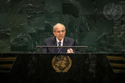 نخست‌وزیر لبنان، نواف سلام، هنگام ایراد سخنرانی خود از تریبون سازمان ملل متحد (نخست‌وزیری لبنان)