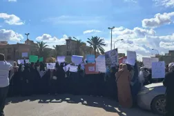 Libya’nın batısındaki Cenzur’da öğretmenlerin dün düzenlediği protestodan, (Genel Öğretmenler Sendikası)