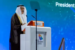 امین الناصر، مدیرعامل آرامکو، در کنفرانس جهانی نفت سخن می‌گوید (الشرق الأوسط)