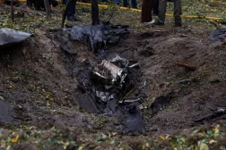  Wreckage of a Russian jet powered drone lay inside a crater that appeared at the site of a residential area after a strike, amid Russia's attack on Ukraine, in Kyiv, Ukraine October 15, 2026. (Reuters)