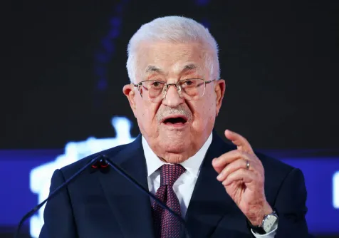 الرئيس الفلسطيني محمود عباس (رويترز)