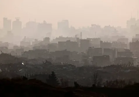 جانب من شمال قطاع غزة (رويترز)