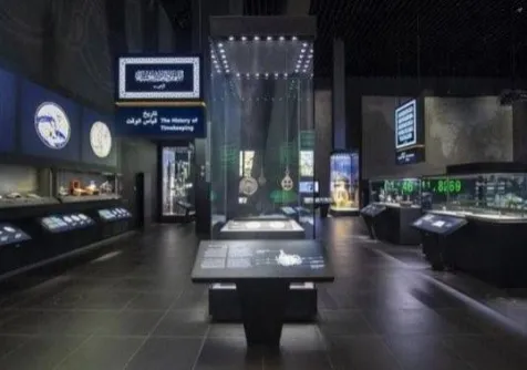 مركز خادم الحرمين الشريفين للأهلة وعلوم الفلك في أعلى برج ساعة مكة المكرمة (واس)