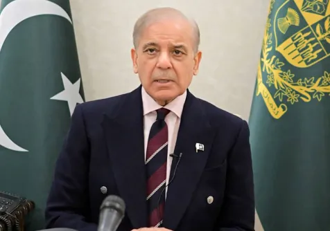 رئيس الوزراء الباكستاني شهباز شريف خلال خطابه للأمة (أ.ف.ب)