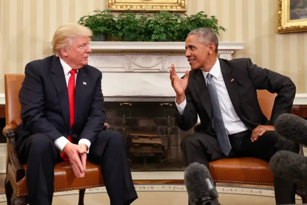 ABD Başkanları Donald Trump ve Barack Obama, 10 Kasım 2016'da Oval Ofis'te (AP)