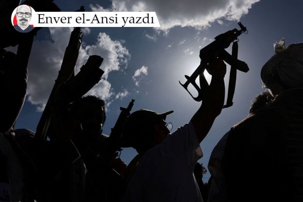 Husilerin destekçileri, Yemen'in başkenti Sana'da İran'la dayanışma gösterisi düzenledi, 10 Nisan 2026 (Reuters)