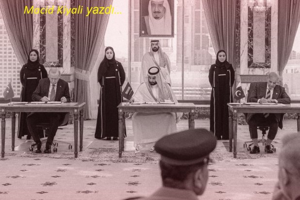 Cumhurbaşkanı Recep Tayyip Erdoğan, Suudi Arabistan Veliaht Prensi Muhammed bin Selman ve Pakistan Başbakanı Şahbaz Şerif arasında Mekke'de Ortak Savunma Anlaşması imzalanırken, 7 Ağustos 2026 (Reuters)