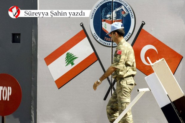 Lübnan'ın güneyindeki Sayda köyünde bir Türk inşaat şirketinin üssünde, Birleşmiş Milletler Lübnan Geçici Gücü'ne (UNIFIL) ait araçlar park halinde görülüyor (AFP)