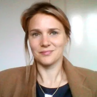  Charlotte McDonald-Gibson