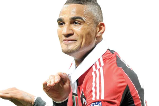 بواتينغ: الهتافات العنصرية دفعتني للتفكير في ترك الميلان