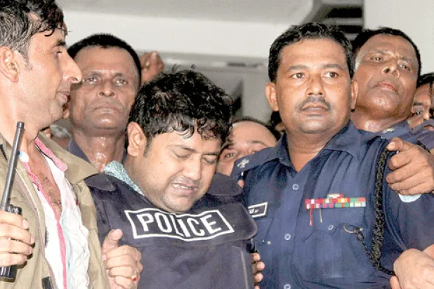 أبغض شخص في بنغلاديش يسقط من عرش إمبراطوريته المشبوهة 